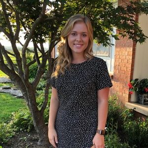 Meet your Posher, Laci